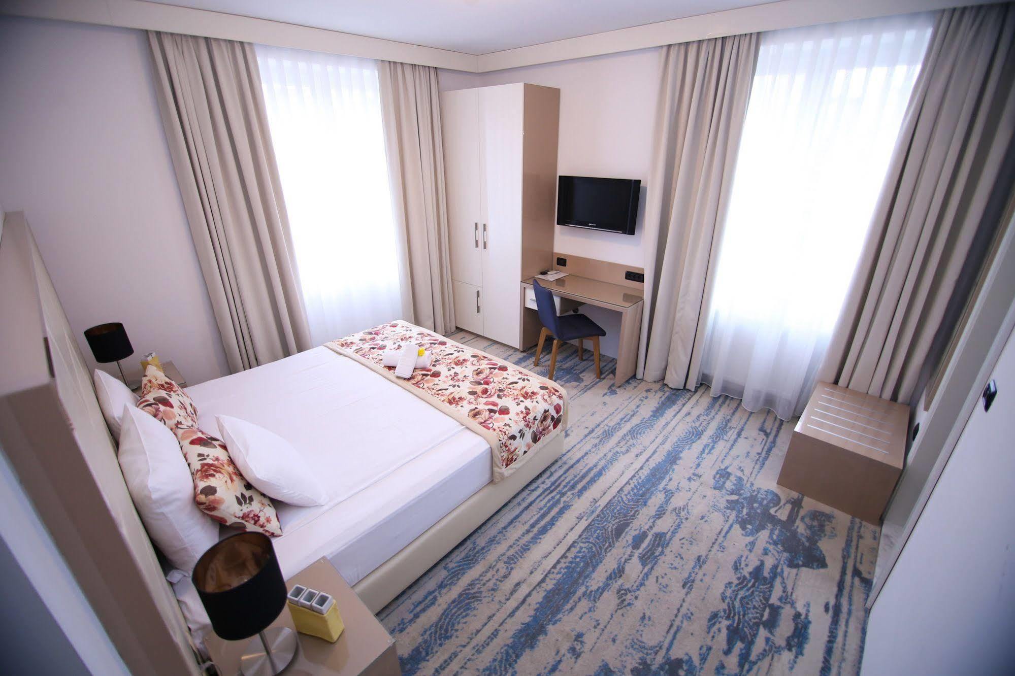 Old Town Hotel 4*